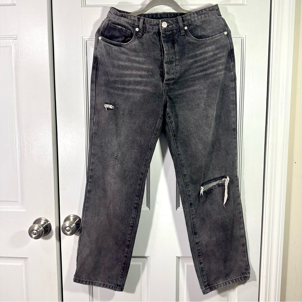 Gray jeans with bottoms
